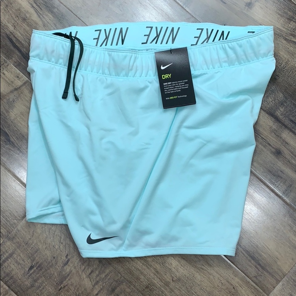 NIKE Women’s running shorts with Dri-Fit Technolog - Picture 11 of 14